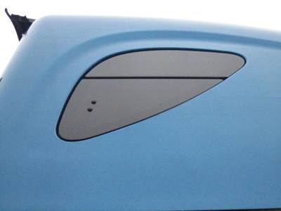 Freightliner Cascadia 126 Right Sleeper Window