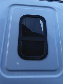 Freightliner Cascadia 126 Left Sleeper Window