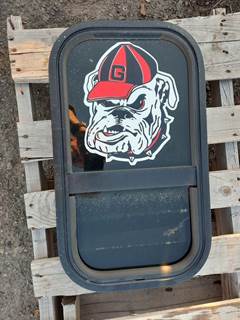 Freightliner Cascadia 126 Right Sleeper Window