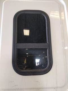 Freightliner Cascadia 126 Left Sleeper Window