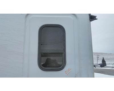 Freightliner Cascadia 126 Sleeper Window