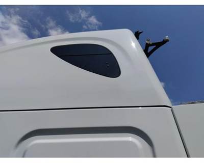 Freightliner Cascadia 126 Left Sleeper Window