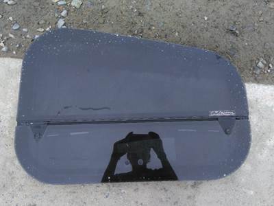 Freightliner Century Class 120 Right Sleeper Window for a Freightliner CENTURY 120