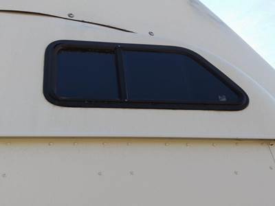 International 9200i Right Sleeper Window