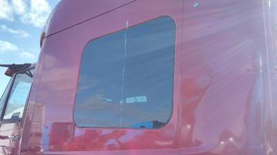 International ProStar Left Sleeper Window for a International PROSTAR 122