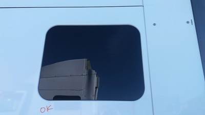International ProStar Left Sleeper Window for a International PROSTAR 122