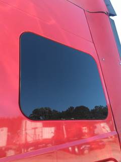 International ProStar Left Sleeper Window for a International PROSTAR 122