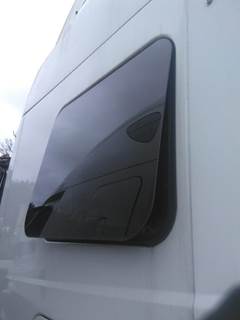 International ProStar Left Sleeper Window for a International PROSTAR 113