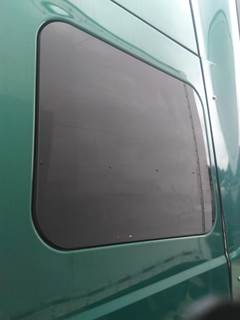 International ProStar Left Sleeper Window for a International PROSTAR 113