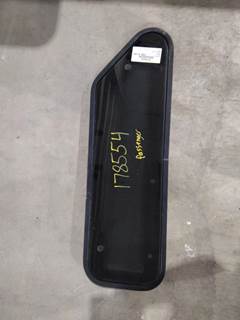 Kenworth T600 Right Sleeper Window