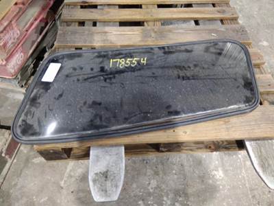 Kenworth T600 Left Sleeper Window