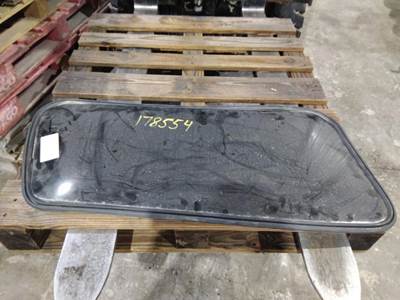 Kenworth T600 Right Sleeper Window