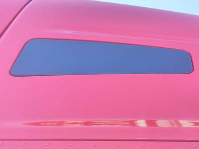 Kenworth T680 Right Sleeper Window