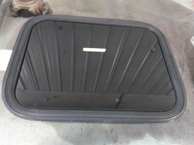 Kenworth T700 Right Sleeper Window