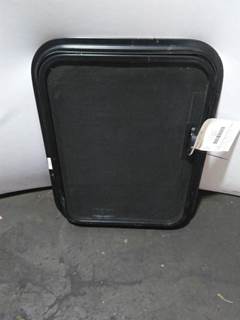 Kenworth T700 Right Sleeper Window