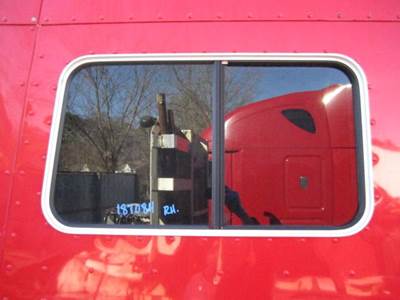 Peterbilt 386 Right Sleeper Window