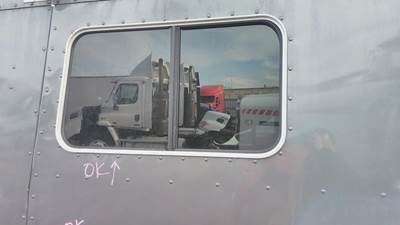 Peterbilt 386 Right Sleeper Window