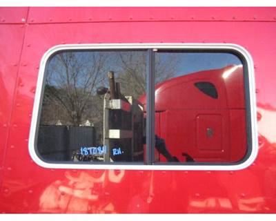 Peterbilt 386 Right Sleeper Window