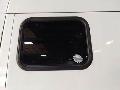 Peterbilt 387 Right Sleeper Window