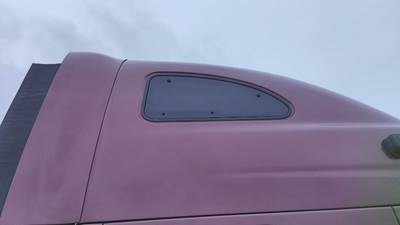Peterbilt 387 Right Sleeper Window