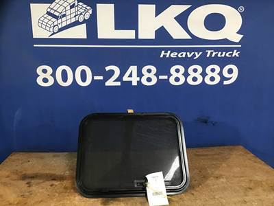 Peterbilt 387 Right Sleeper Window