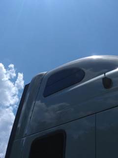 Peterbilt 387 Right Sleeper Window