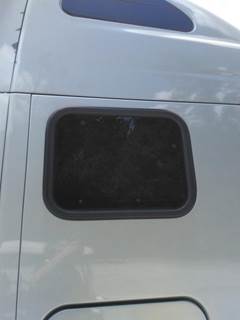 Peterbilt 387 Right Sleeper Window