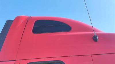 Peterbilt 387 Right Sleeper Window
