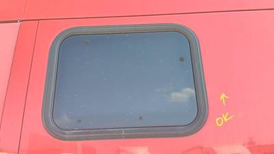 Peterbilt 387 Right Sleeper Window