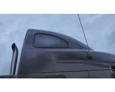 Peterbilt 387 Right Sleeper Window