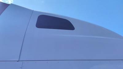 Peterbilt 579 Right Sleeper Window