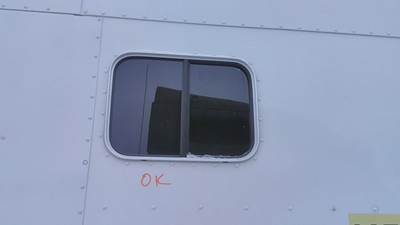 Peterbilt 579 Right Sleeper Window