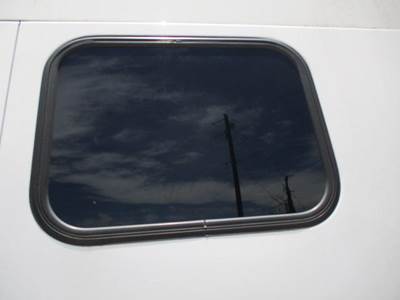 Peterbilt 587 Right Sleeper Window