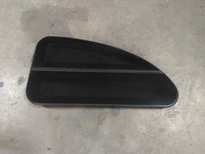 Peterbilt 587 Right Sleeper Window