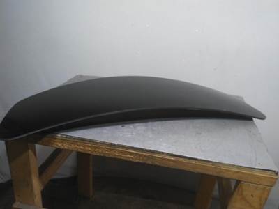 Western Star 5700XE Sleeper Window