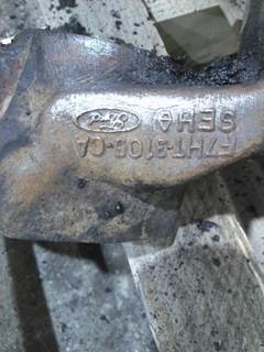 Ford Right Spindle for a Ford F7HT3105CA
