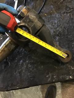 Isuzu NQR Right Spindle