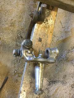 Isuzu NQR Left Spindle