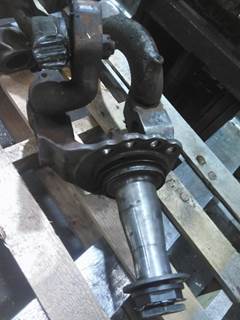 Spicer 220SK136 Left Spindle