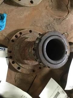 4+4+4+4 BOLTS
16 HOLES TOTAL
9" OVERALL 
OFF FRONT DRIVE AXLE 