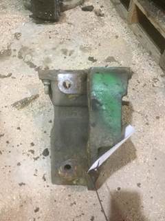 Ford L9501 Right Spring Hanger