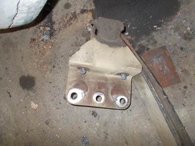 Ford LS8000 Spring Hanger