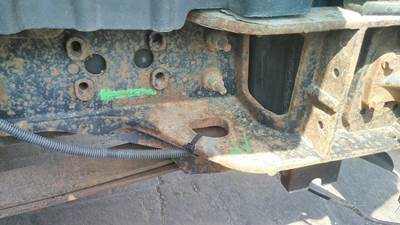 International 4400 Right Spring Hanger