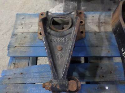 International 9400 Spring Hanger