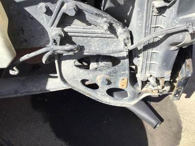 International LT Right Spring Hanger