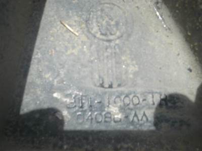 Kenworth T2000 Right Spring Hanger