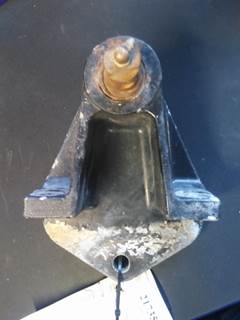 Kenworth T600B Spring Hanger