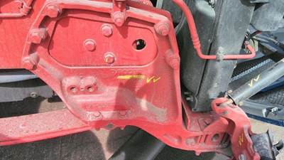 Kenworth T680 Right Spring Hanger