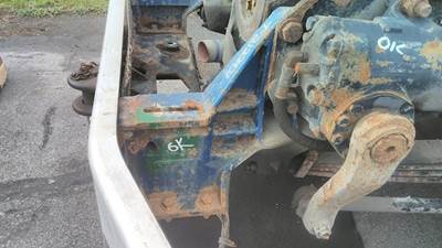 Kenworth T800B Left Spring Hanger