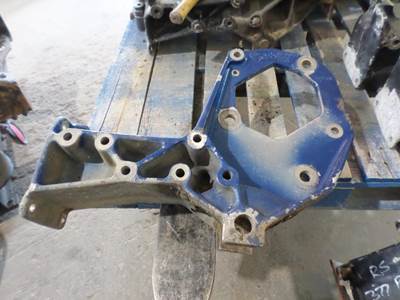 Peterbilt 379 Spring Hanger